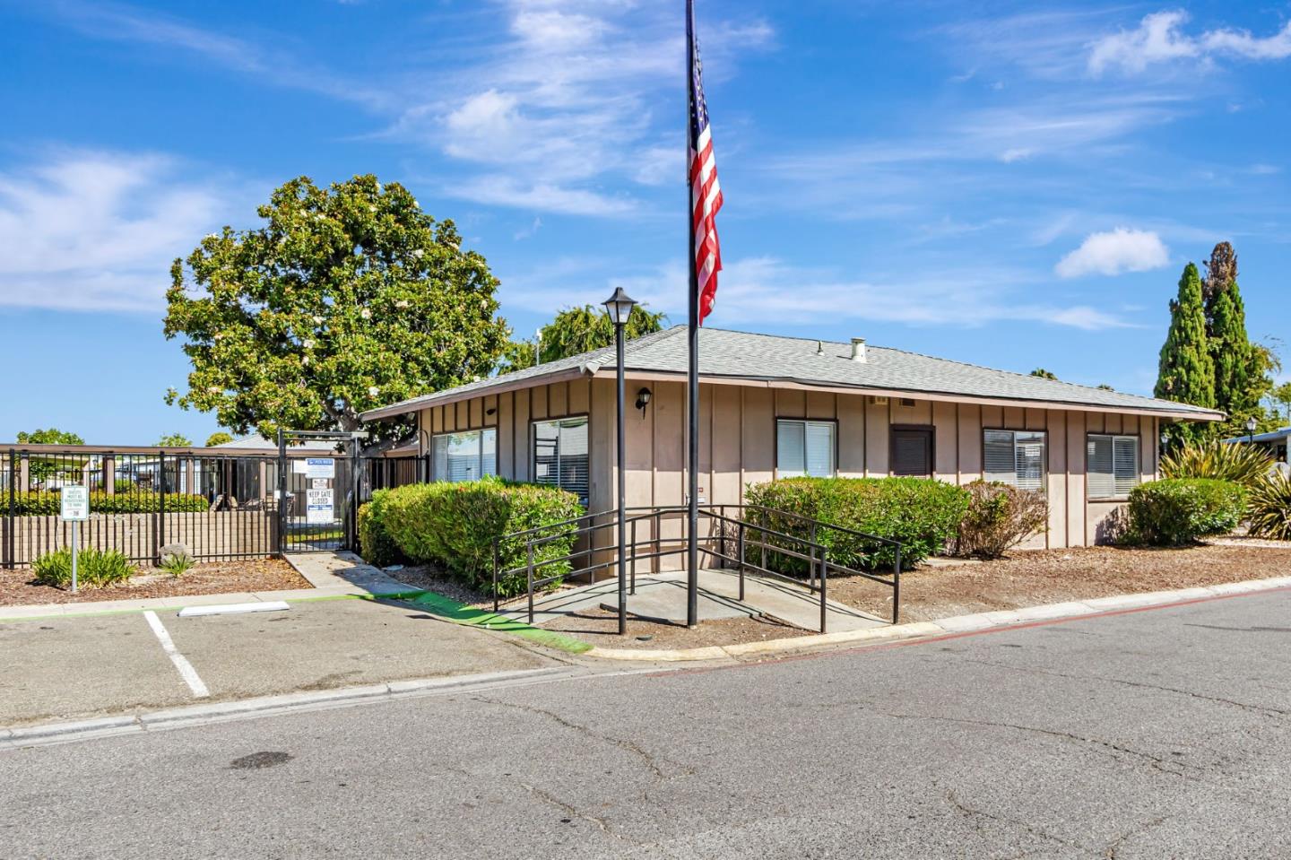 Detail Gallery Image 41 of 45 For 316 Los Encinos St #316,  San Jose,  CA 95134 - 2 Beds | 2 Baths