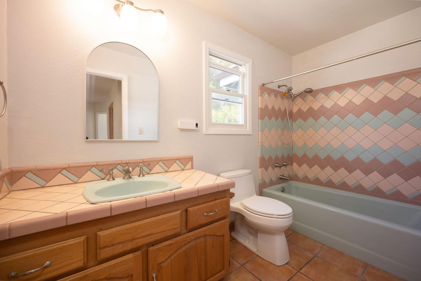 Detail Gallery Image 22 of 62 For 139 Santa Ana St, El Granada,  CA 94018 - 3 Beds | 2/1 Baths