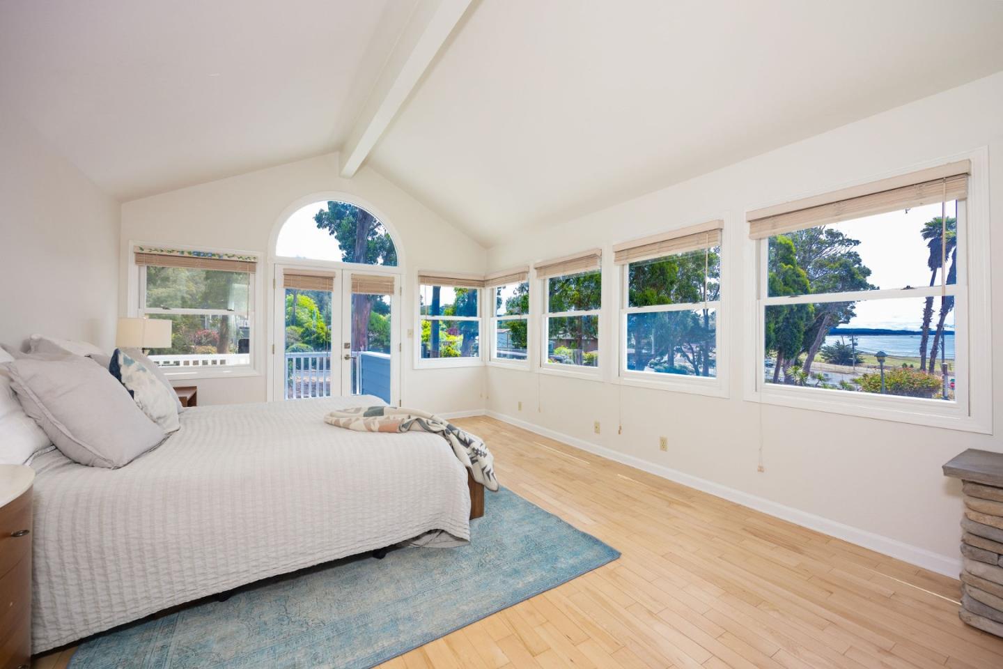 Detail Gallery Image 25 of 62 For 139 Santa Ana St, El Granada,  CA 94018 - 3 Beds | 2/1 Baths