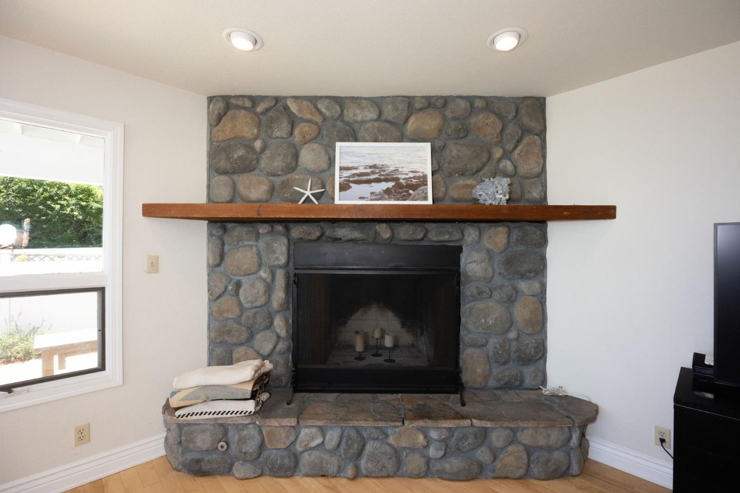Detail Gallery Image 39 of 62 For 139 Santa Ana St, El Granada,  CA 94018 - 3 Beds | 2/1 Baths
