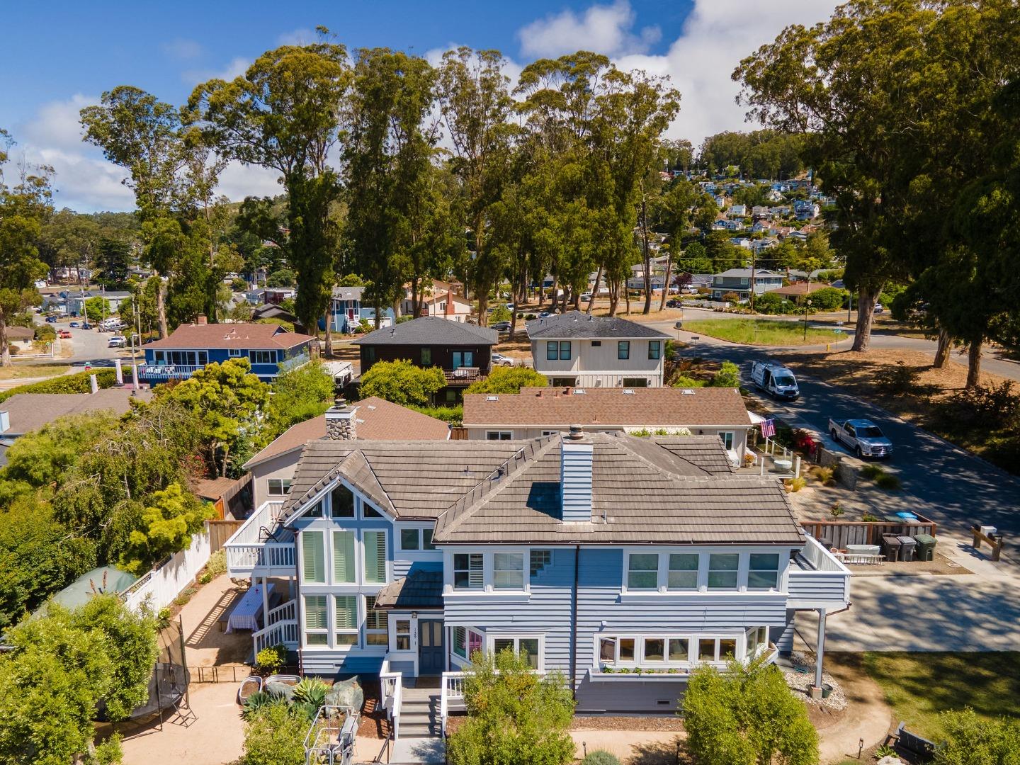 Detail Gallery Image 54 of 62 For 139 Santa Ana St, El Granada,  CA 94018 - 3 Beds | 2/1 Baths