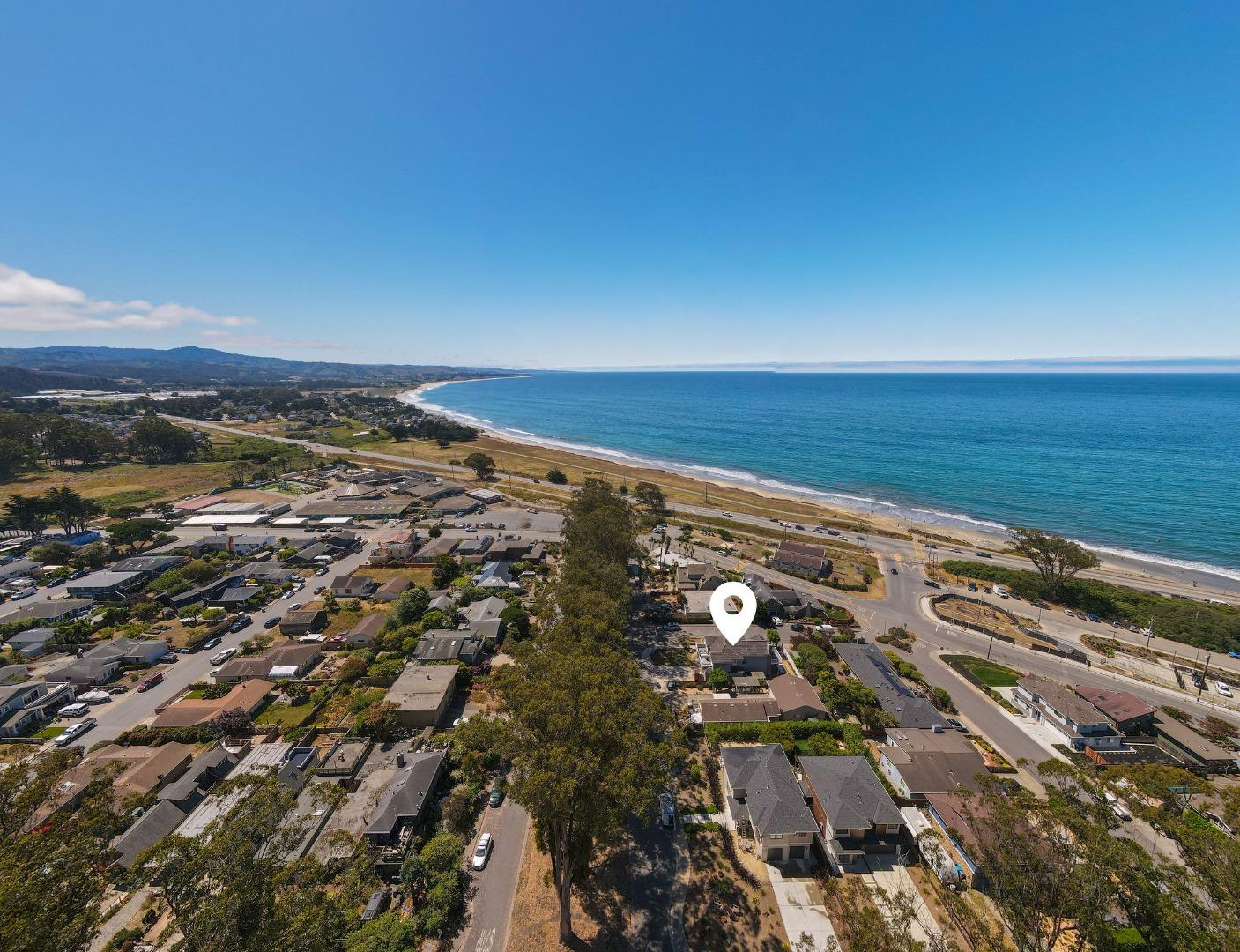 Detail Gallery Image 58 of 62 For 139 Santa Ana St, El Granada,  CA 94018 - 3 Beds | 2/1 Baths