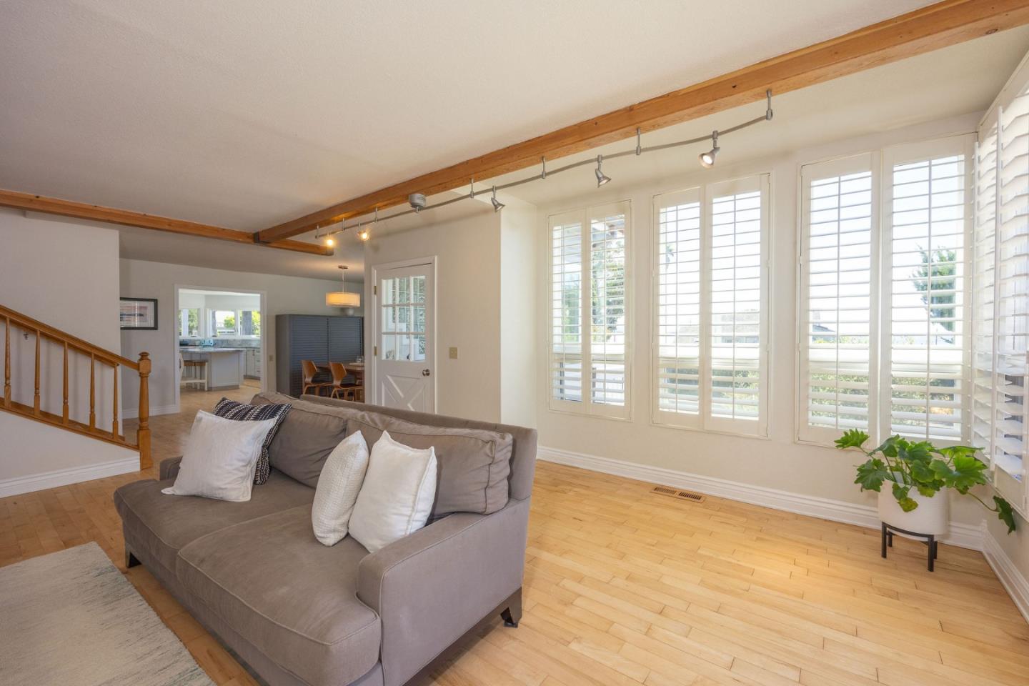 Detail Gallery Image 6 of 62 For 139 Santa Ana St, El Granada,  CA 94018 - 3 Beds | 2/1 Baths