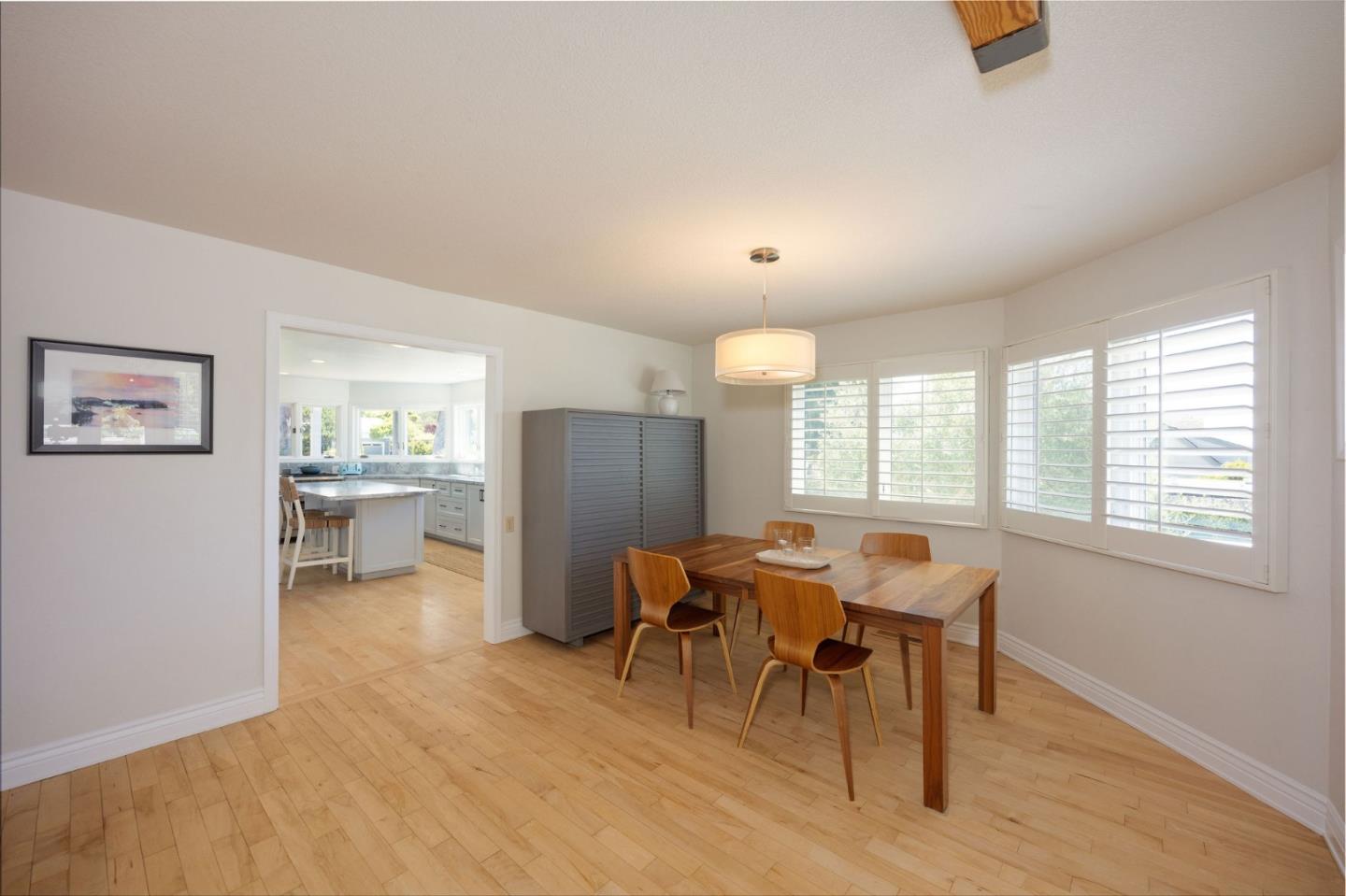 Detail Gallery Image 8 of 62 For 139 Santa Ana St, El Granada,  CA 94018 - 3 Beds | 2/1 Baths