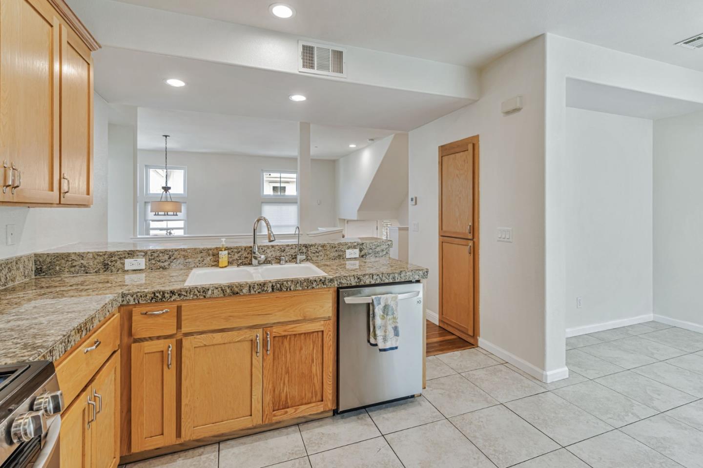 Detail Gallery Image 15 of 24 For 18424 Jade Ln, Morgan Hill,  CA 95037 - 3 Beds | 2/1 Baths