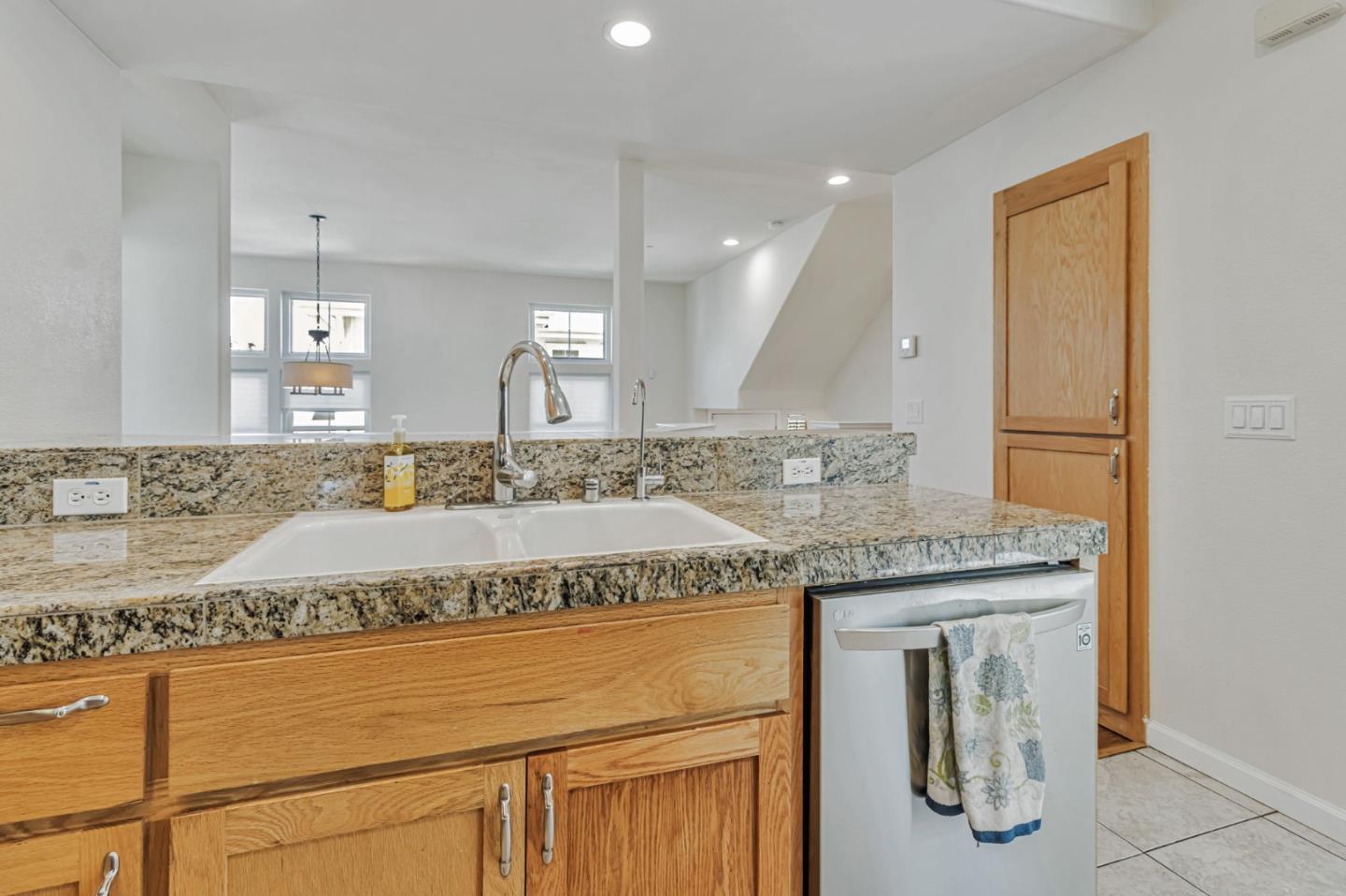Detail Gallery Image 16 of 24 For 18424 Jade Ln, Morgan Hill,  CA 95037 - 3 Beds | 2/1 Baths