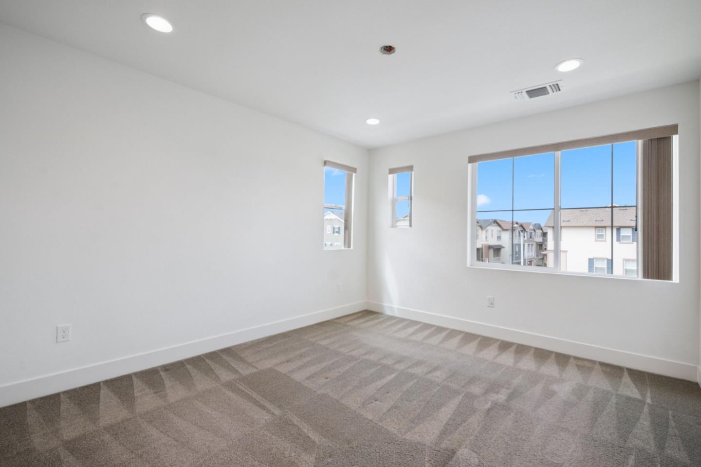 Detail Gallery Image 18 of 33 For 37607 Cape Cod Rd, Newark,  CA 94560 - 4 Beds | 3/1 Baths