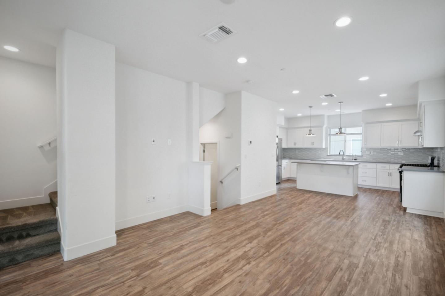 Detail Gallery Image 3 of 33 For 37607 Cape Cod Rd, Newark,  CA 94560 - 4 Beds | 3/1 Baths