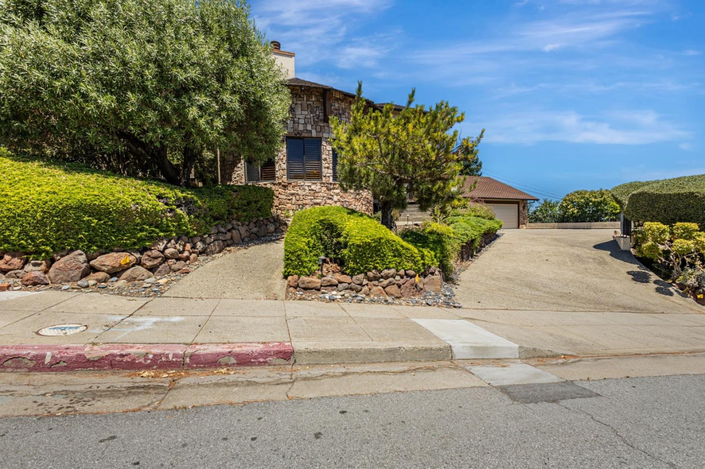 Detail Gallery Image 2 of 53 For 800 26th Ave, San Mateo,  CA 94403 - 3 Beds | 2/1 Baths