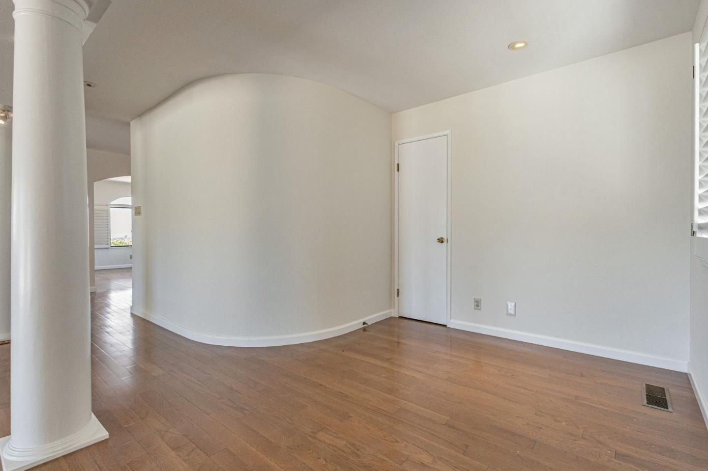 Detail Gallery Image 27 of 53 For 800 26th Ave, San Mateo,  CA 94403 - 3 Beds | 2/1 Baths