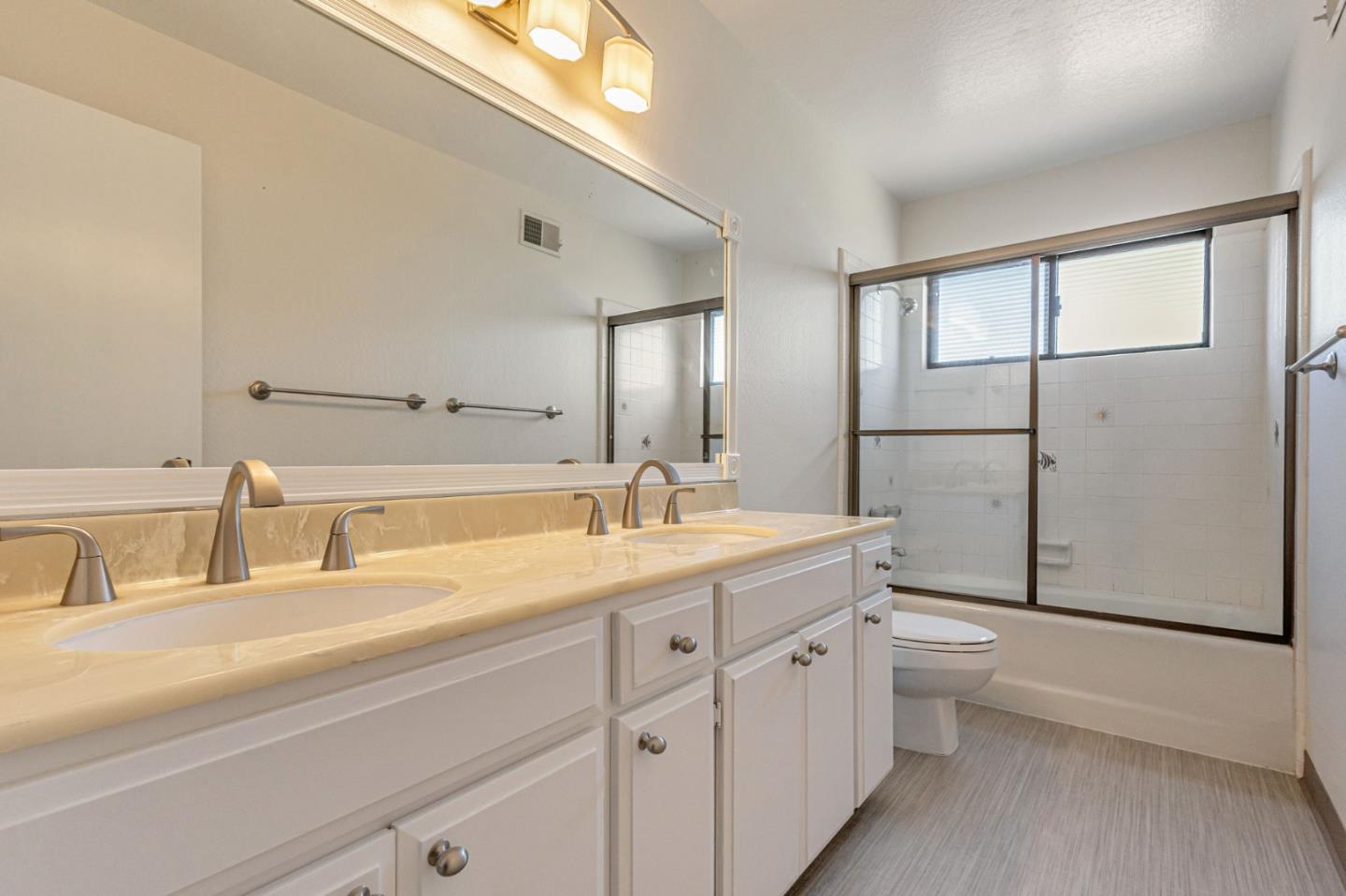 Detail Gallery Image 38 of 53 For 800 26th Ave, San Mateo,  CA 94403 - 3 Beds | 2/1 Baths