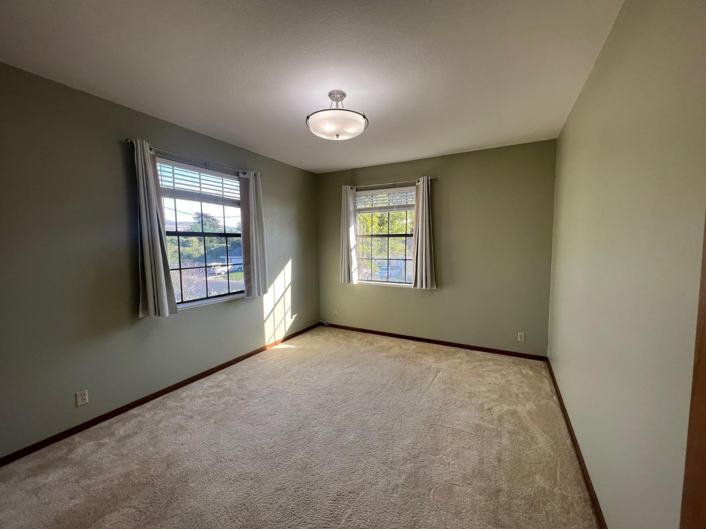 Detail Gallery Image 14 of 18 For 381 St. Andrews Ln., Half Moon Bay,  CA 94019 - 3 Beds | 2 Baths