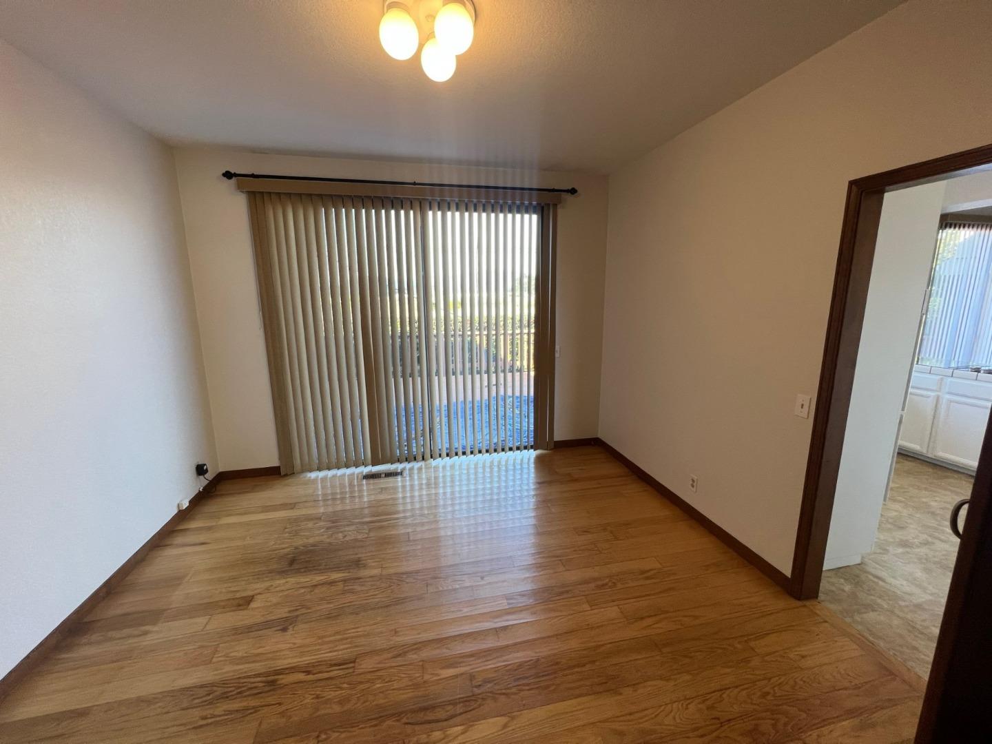 Detail Gallery Image 7 of 18 For 381 St. Andrews Ln., Half Moon Bay,  CA 94019 - 3 Beds | 2 Baths
