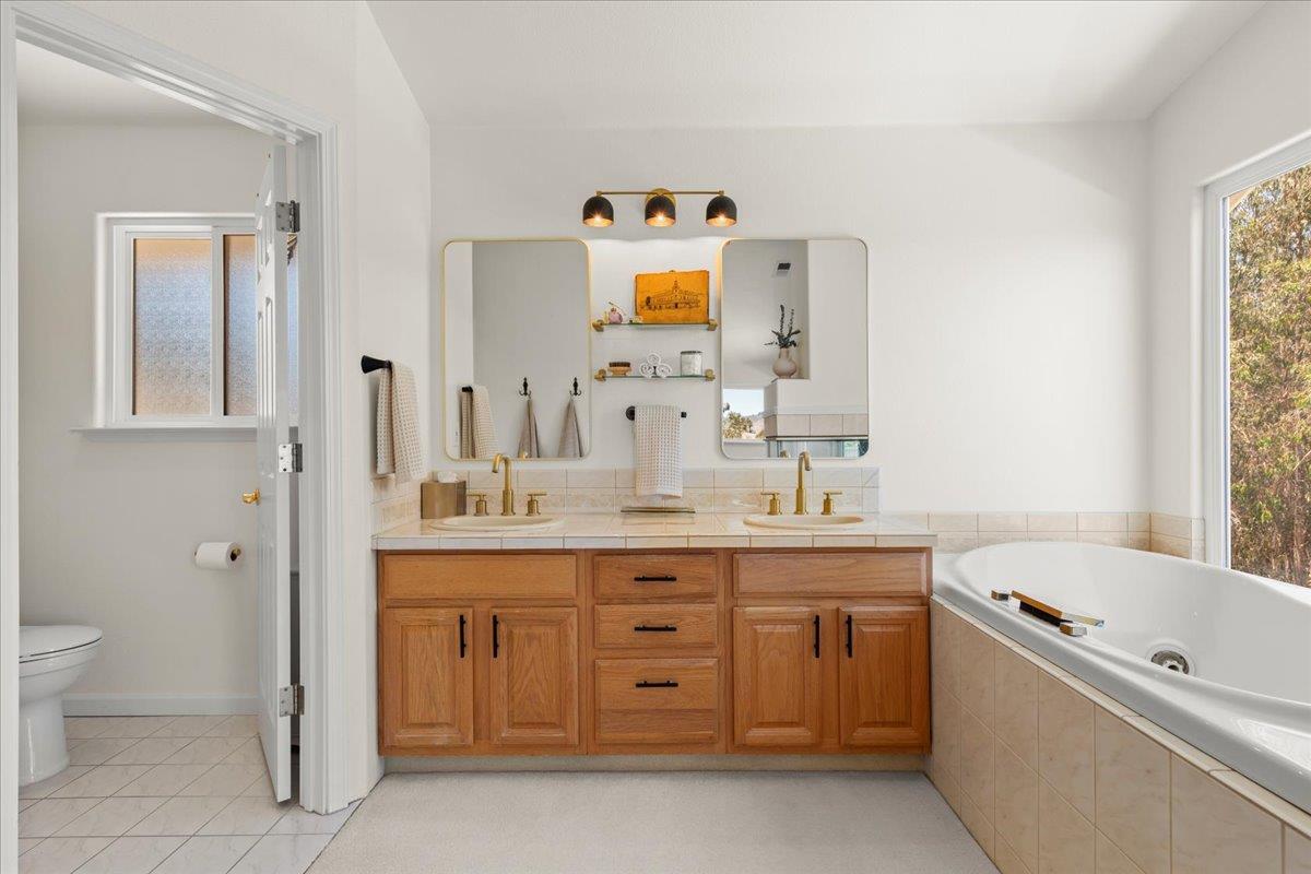 Detail Gallery Image 26 of 41 For 1650 Andreas Estates Pl, Royal Oaks,  CA 95076 - 4 Beds | 3 Baths