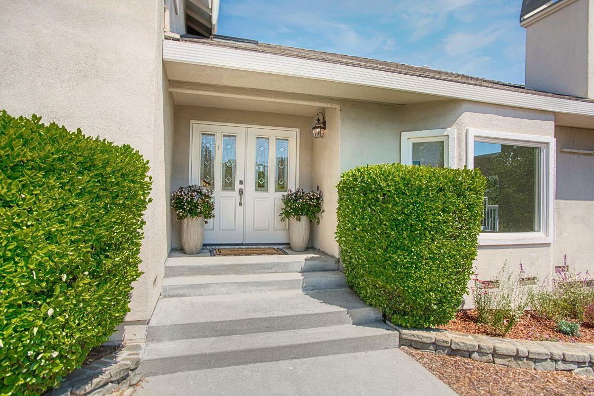 Detail Gallery Image 3 of 41 For 1650 Andreas Estates Pl, Royal Oaks,  CA 95076 - 4 Beds | 3 Baths