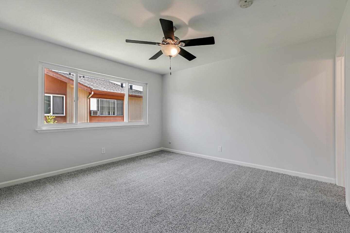 Detail Gallery Image 24 of 39 For 1335 Phelps Ave #7,  San Jose,  CA 95117 - 3 Beds | 2 Baths