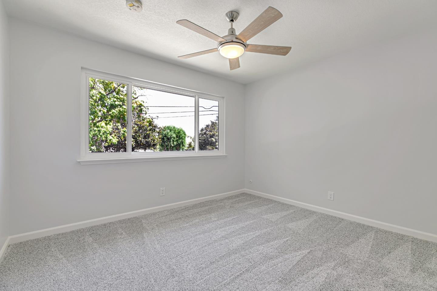 Detail Gallery Image 27 of 39 For 1335 Phelps Ave #7,  San Jose,  CA 95117 - 3 Beds | 2 Baths