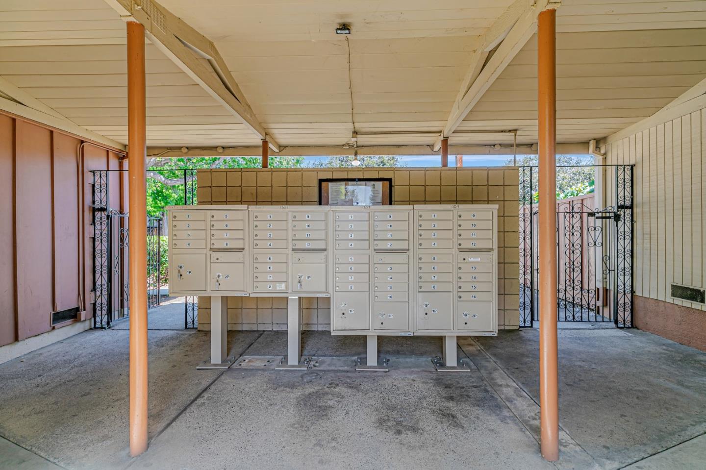 Detail Gallery Image 35 of 39 For 1335 Phelps Ave #7,  San Jose,  CA 95117 - 3 Beds | 2 Baths