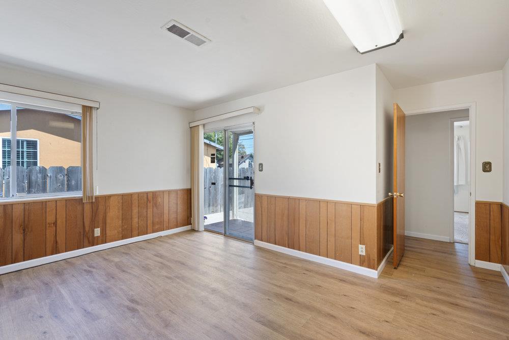Detail Gallery Image 16 of 44 For 582 E Alvin Dr, Salinas,  CA 93906 - 3 Beds | 2 Baths
