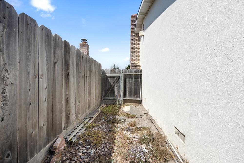 Detail Gallery Image 31 of 44 For 582 E Alvin Dr, Salinas,  CA 93906 - 3 Beds | 2 Baths