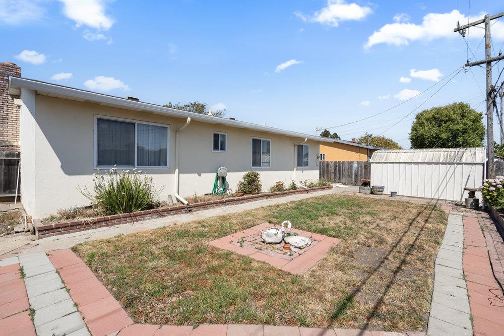 Detail Gallery Image 34 of 44 For 582 E Alvin Dr, Salinas,  CA 93906 - 3 Beds | 2 Baths
