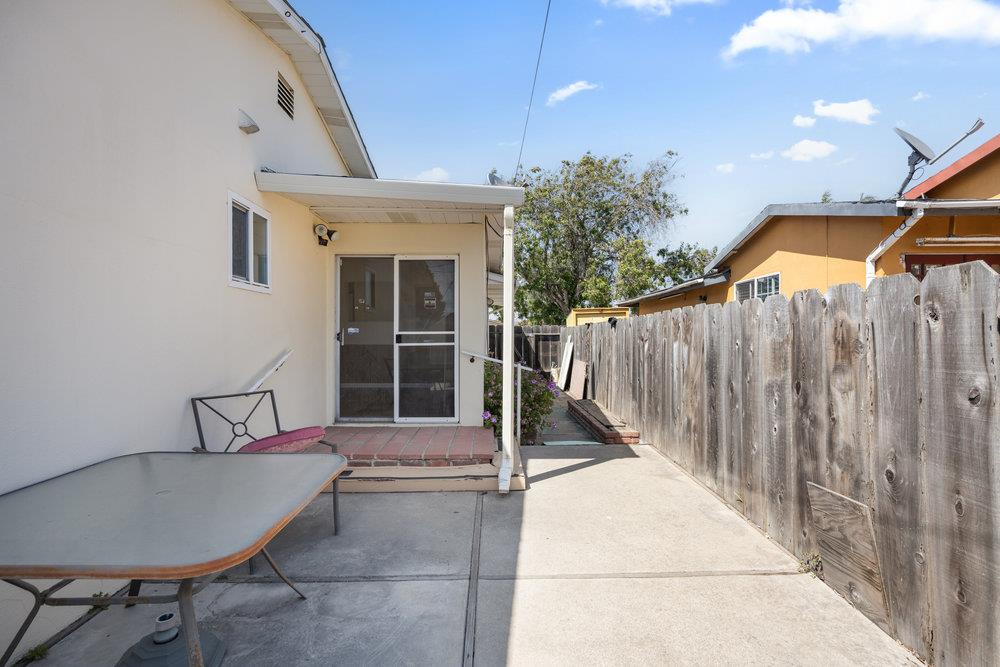 Detail Gallery Image 35 of 44 For 582 E Alvin Dr, Salinas,  CA 93906 - 3 Beds | 2 Baths