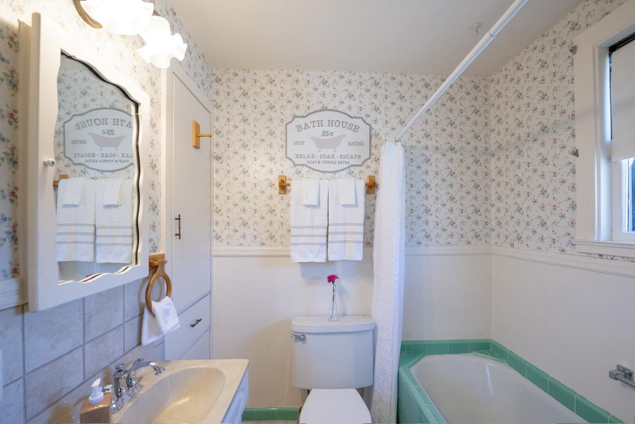 Detail Gallery Image 10 of 14 For 860 N 19th St, San Jose,  CA 95112 - 3 Beds | 1 Baths