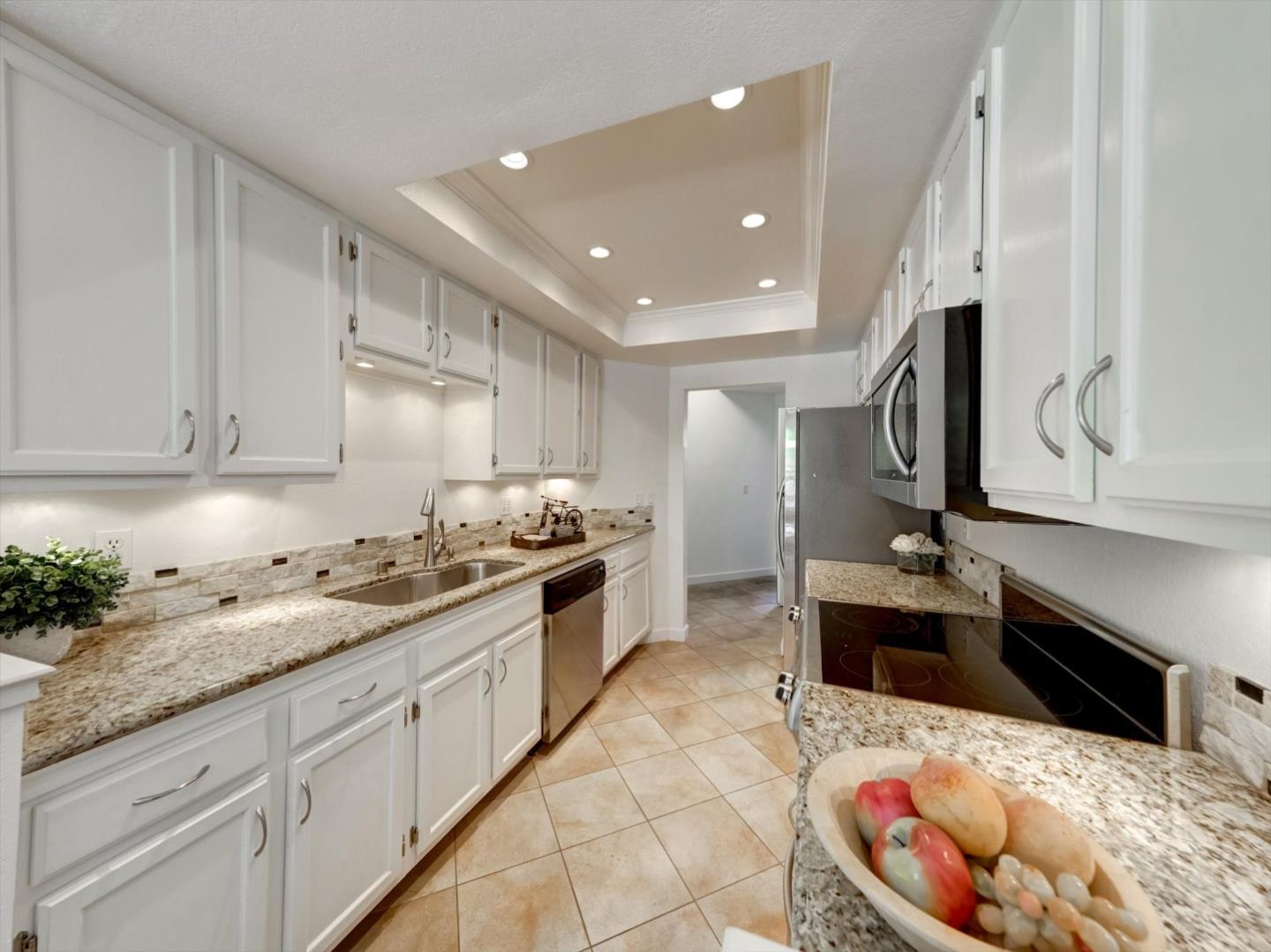 Detail Gallery Image 37 of 69 For 59 Cove Ln, Redwood City,  CA 94065 - 2 Beds | 2 Baths