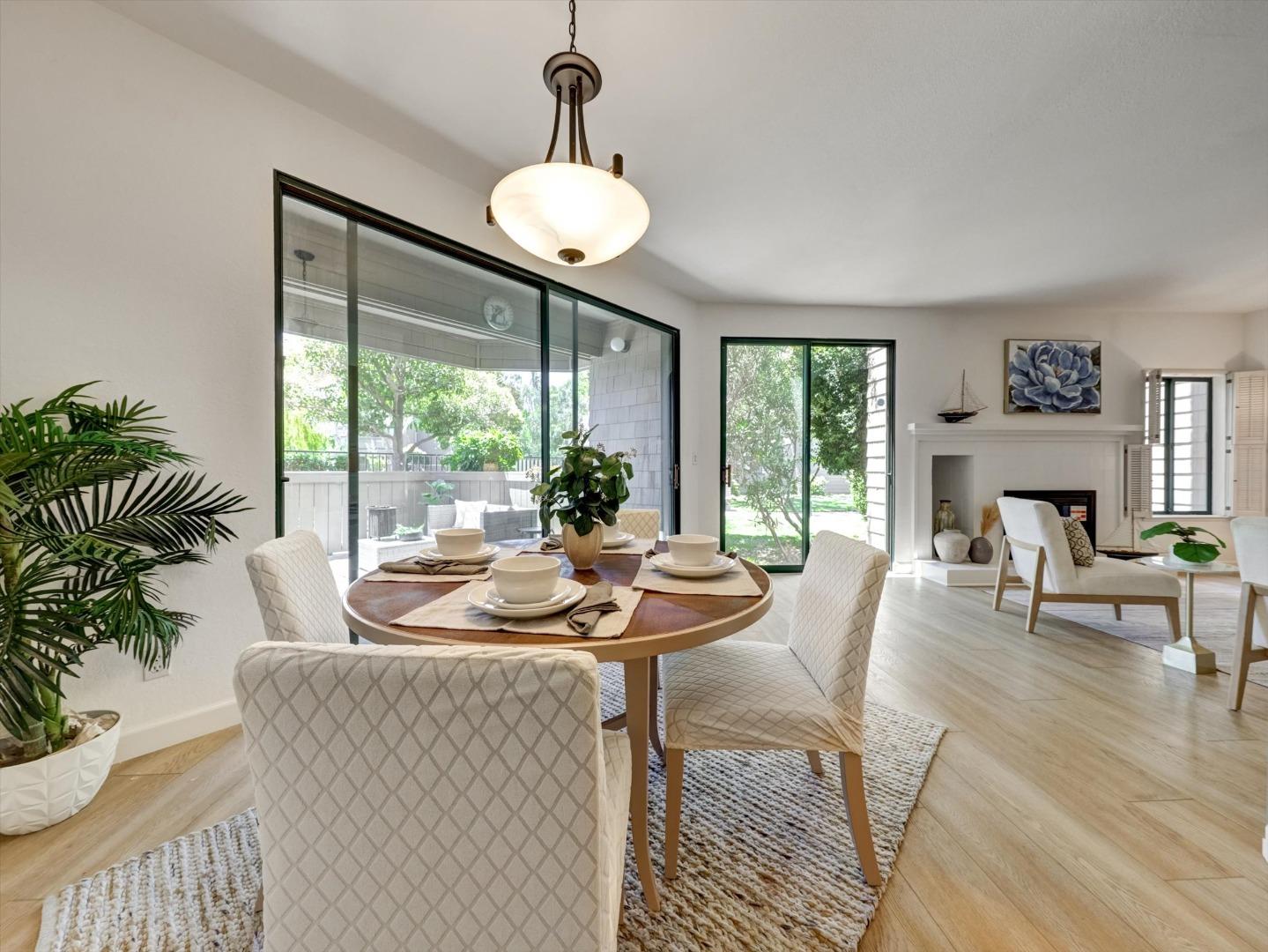 Detail Gallery Image 4 of 69 For 59 Cove Ln, Redwood City,  CA 94065 - 2 Beds | 2 Baths
