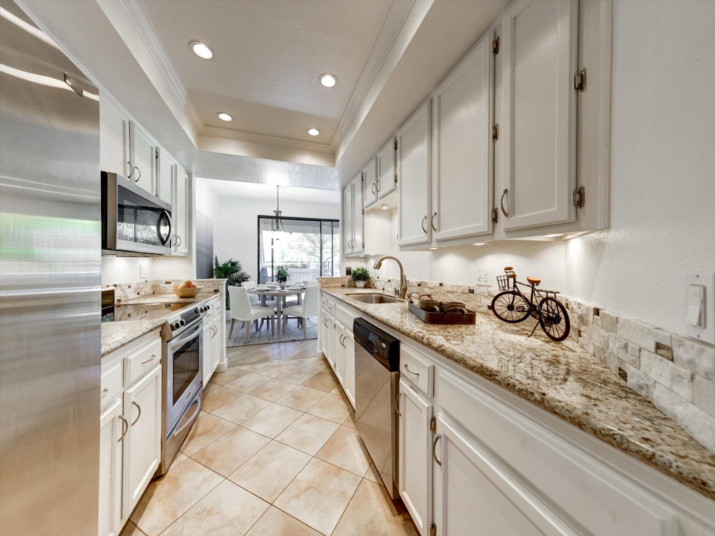 Detail Gallery Image 42 of 69 For 59 Cove Ln, Redwood City,  CA 94065 - 2 Beds | 2 Baths