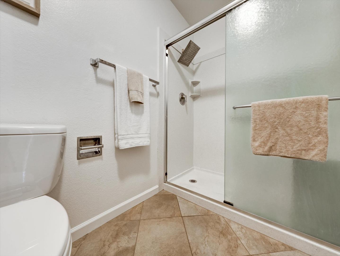 Detail Gallery Image 46 of 69 For 59 Cove Ln, Redwood City,  CA 94065 - 2 Beds | 2 Baths