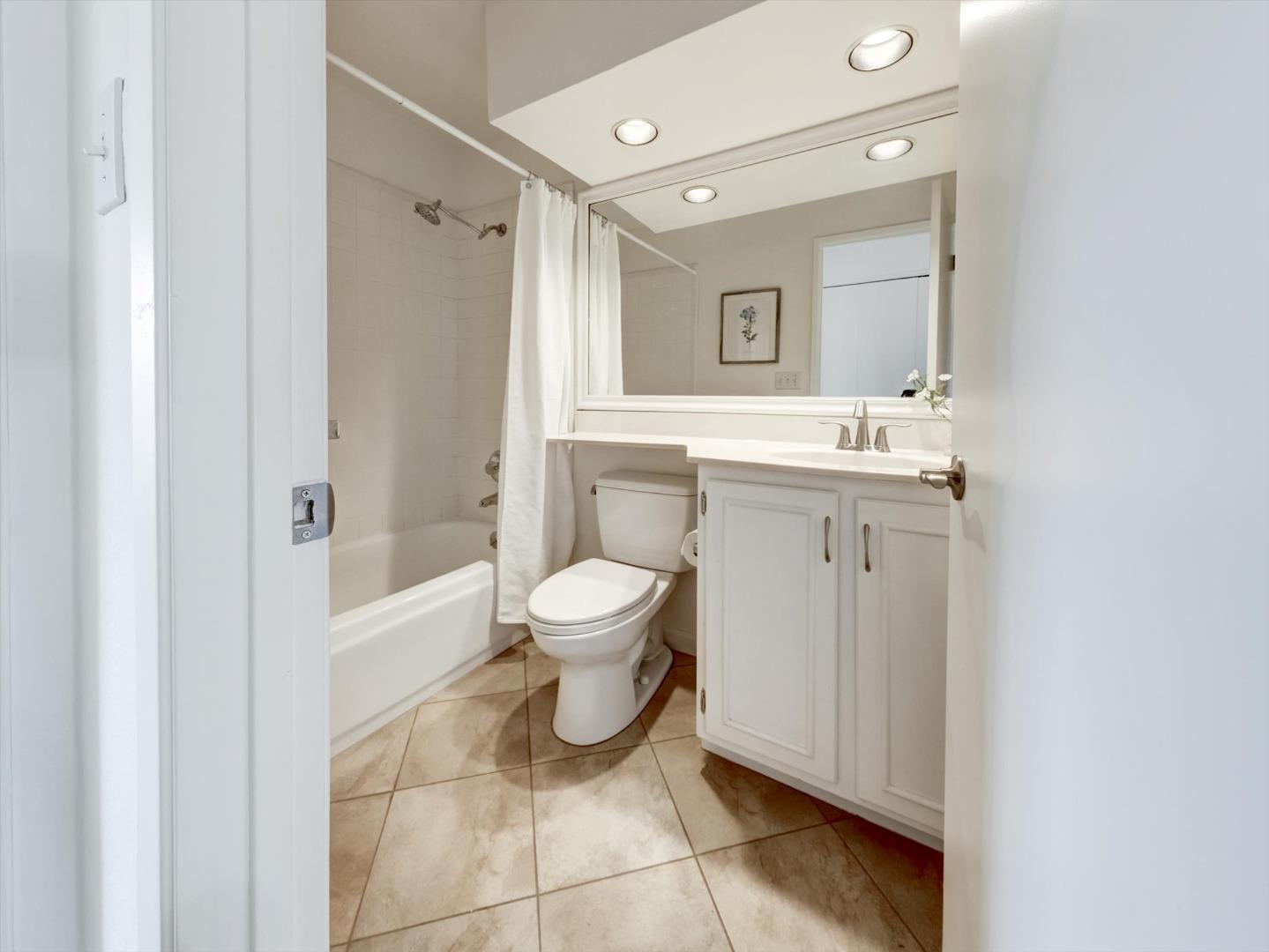 Detail Gallery Image 58 of 69 For 59 Cove Ln, Redwood City,  CA 94065 - 2 Beds | 2 Baths