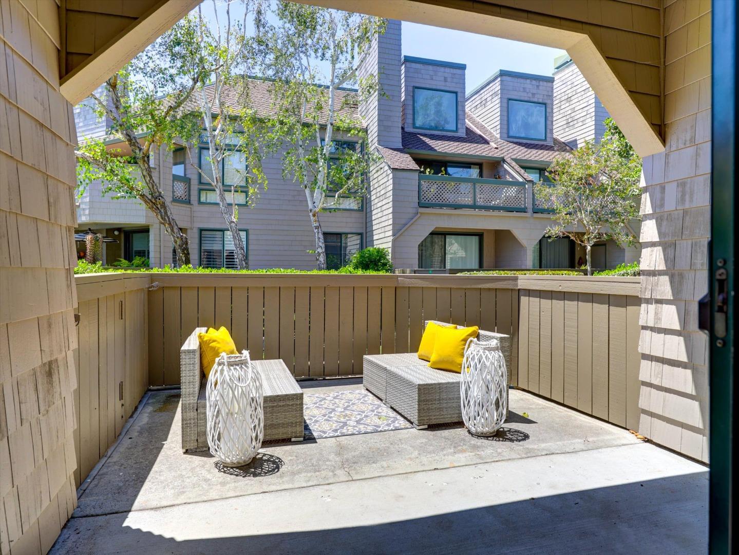 Detail Gallery Image 61 of 69 For 59 Cove Ln, Redwood City,  CA 94065 - 2 Beds | 2 Baths