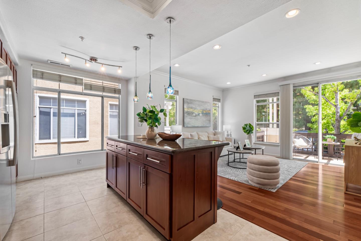 Detail Gallery Image 17 of 50 For 434 Camille Cir #16,  San Jose,  CA 95134 - 3 Beds | 2/1 Baths