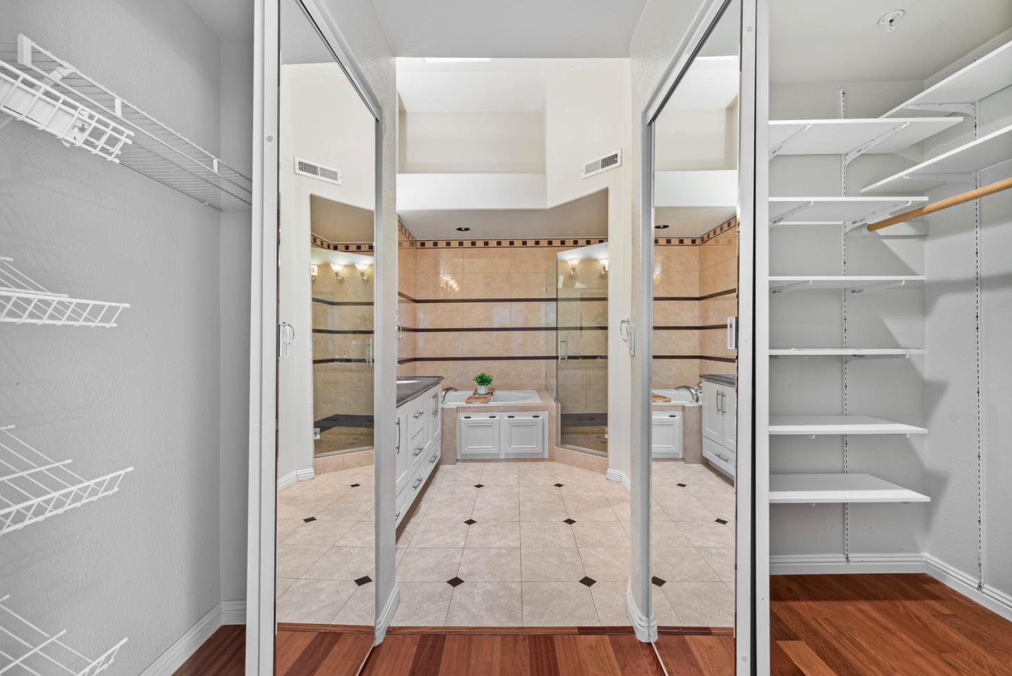 Detail Gallery Image 28 of 50 For 434 Camille Cir #16,  San Jose,  CA 95134 - 3 Beds | 2/1 Baths