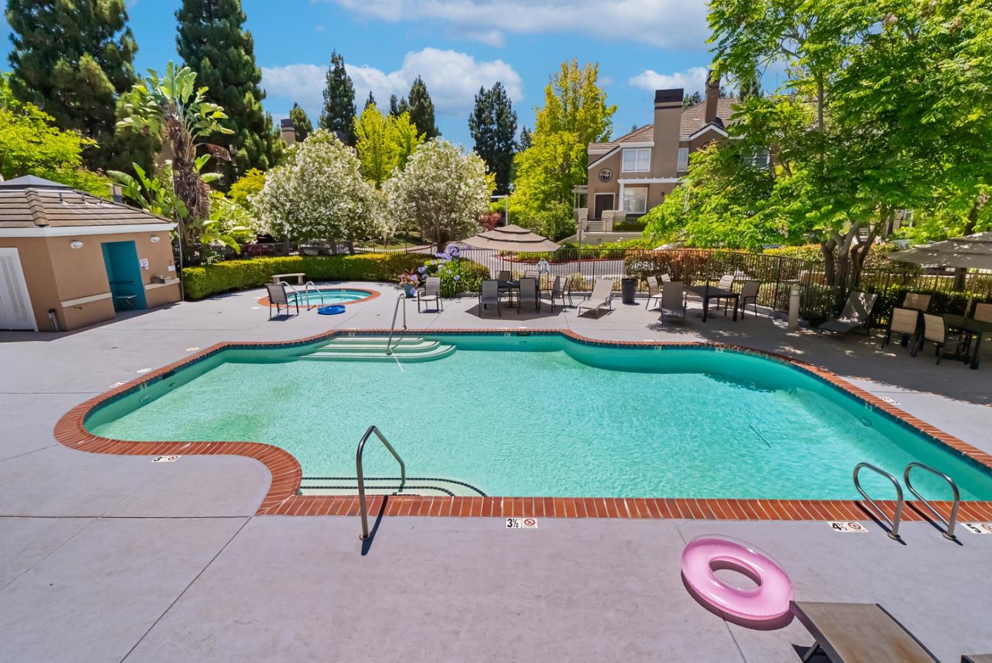 Detail Gallery Image 41 of 50 For 434 Camille Cir #16,  San Jose,  CA 95134 - 3 Beds | 2/1 Baths