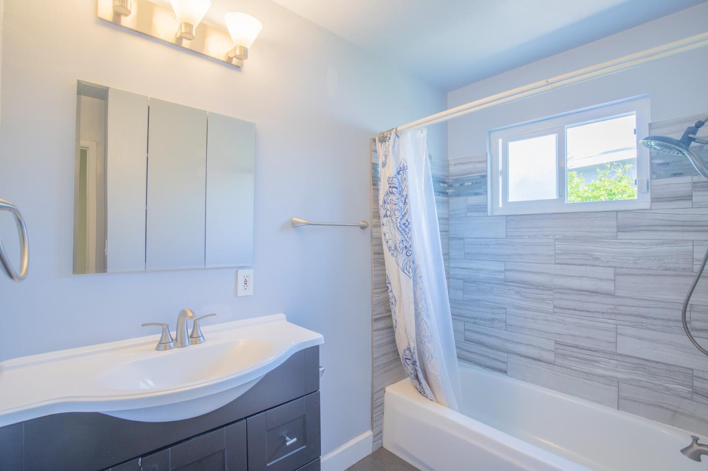 Detail Gallery Image 12 of 20 For 33613 14th St, Union City,  CA 94587 - 3 Beds | 2 Baths