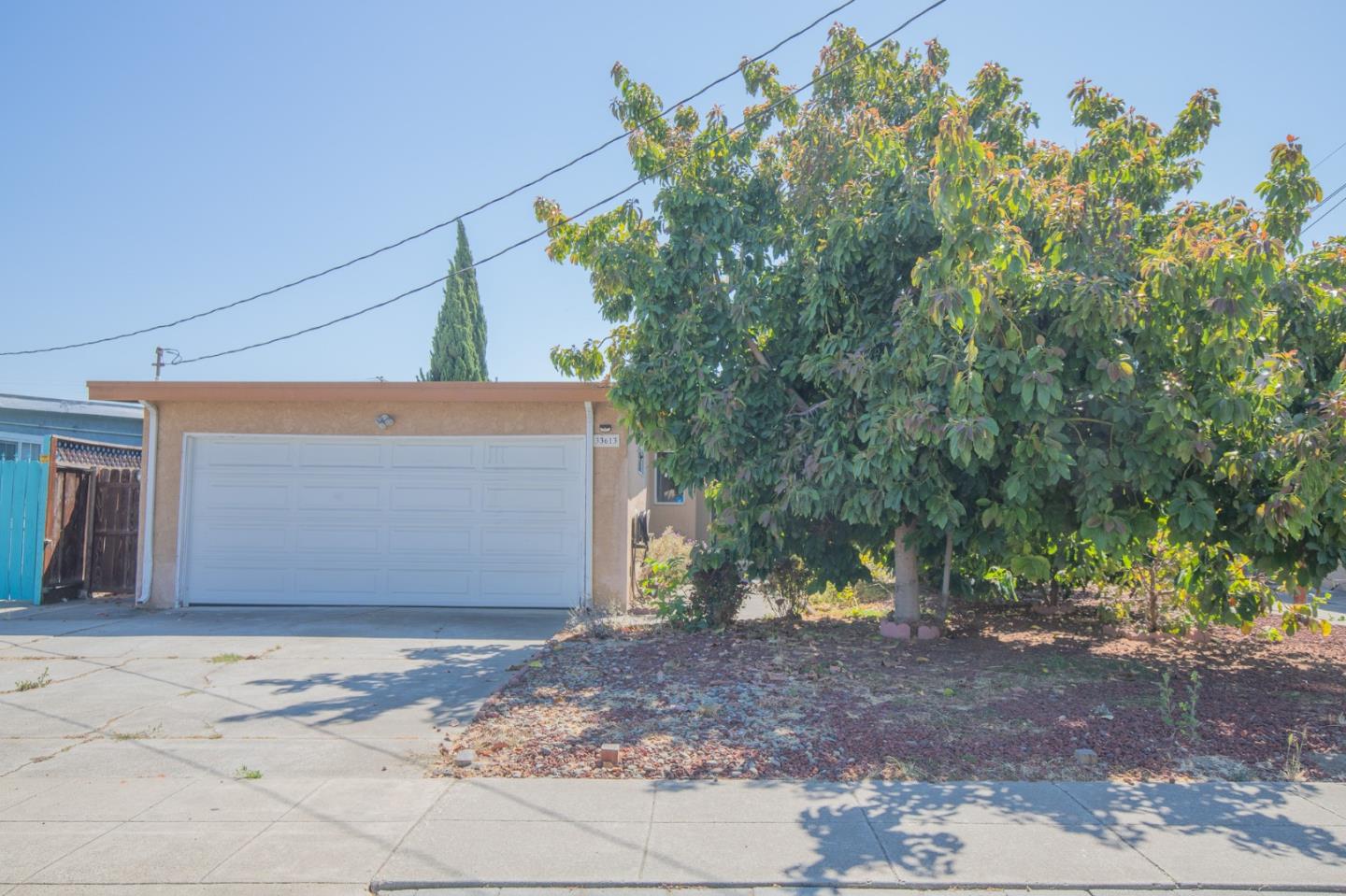 Detail Gallery Image 2 of 20 For 33613 14th St, Union City,  CA 94587 - 3 Beds | 2 Baths