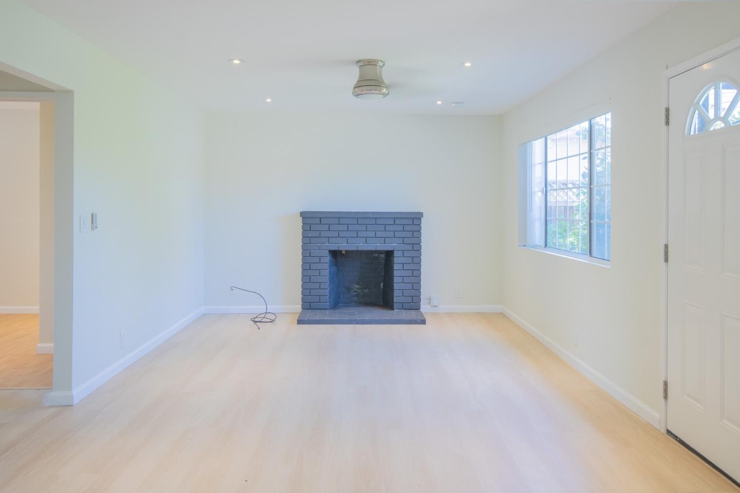 Detail Gallery Image 4 of 20 For 33613 14th St, Union City,  CA 94587 - 3 Beds | 2 Baths