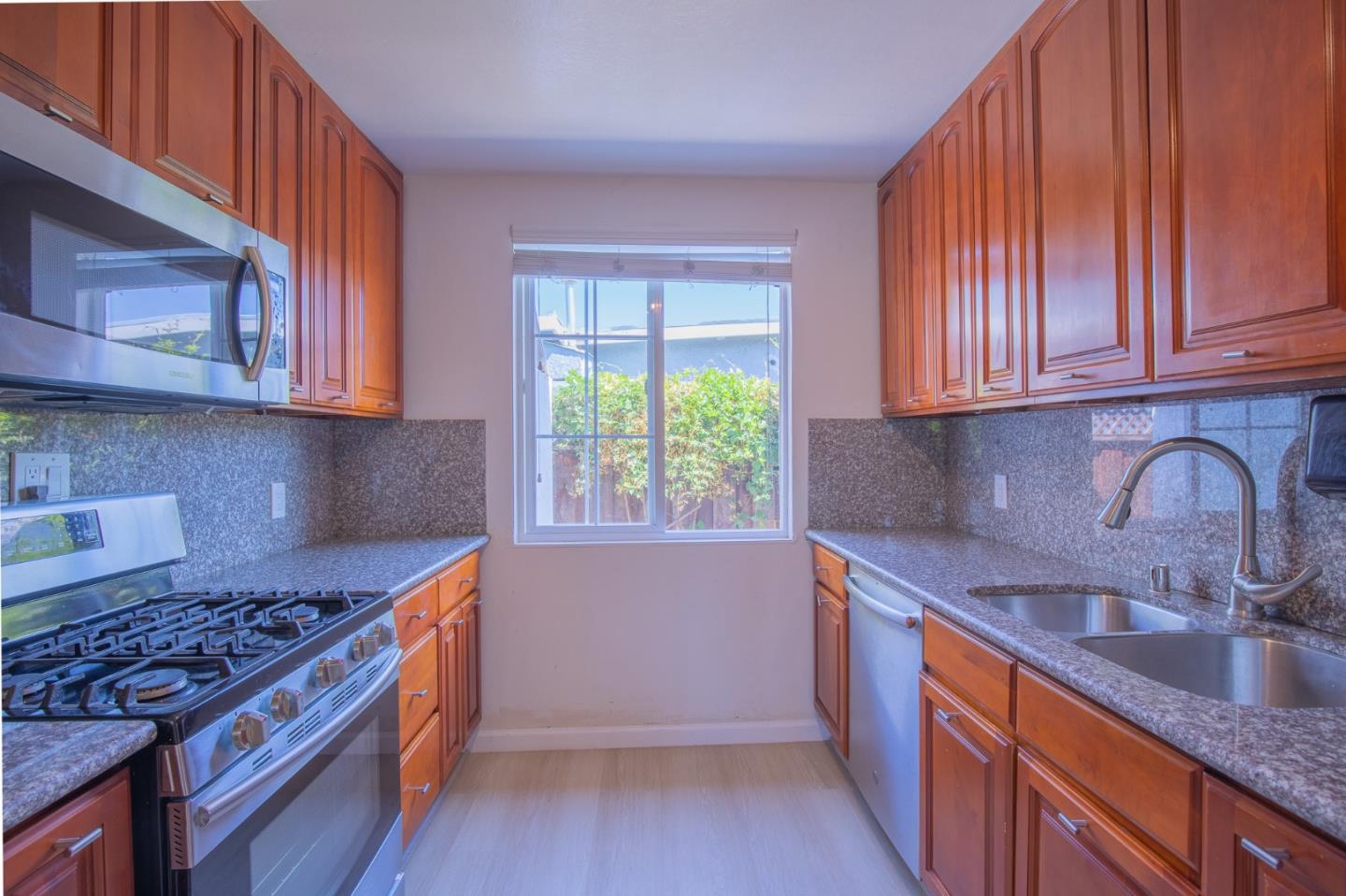 Detail Gallery Image 6 of 20 For 33613 14th St, Union City,  CA 94587 - 3 Beds | 2 Baths
