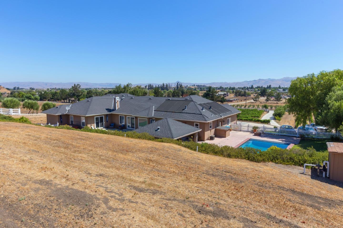 Detail Gallery Image 47 of 65 For 741 Riverside Rd, Hollister,  CA 95023 - 5 Beds | 3/1 Baths
