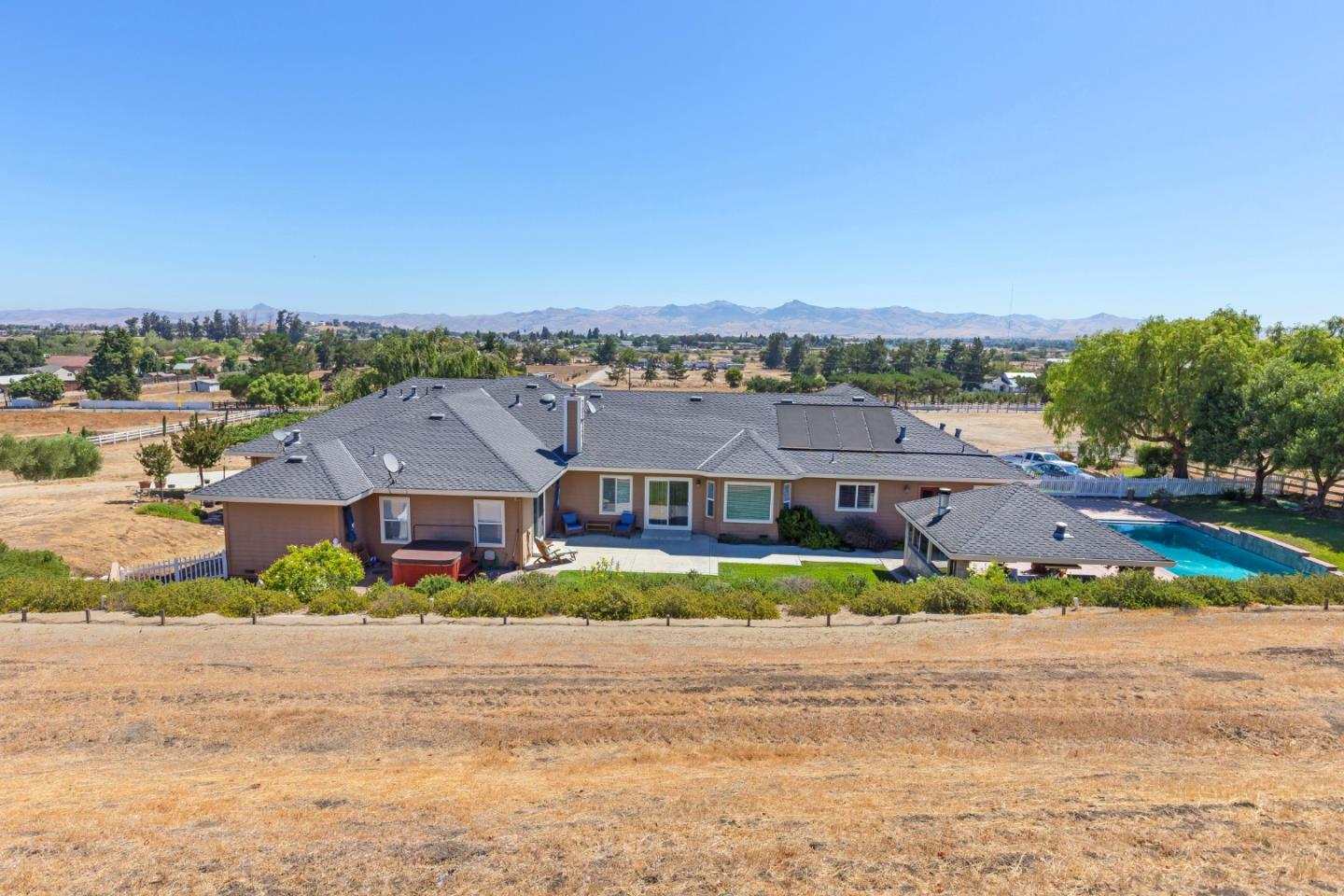 Detail Gallery Image 49 of 65 For 741 Riverside Rd, Hollister,  CA 95023 - 5 Beds | 3/1 Baths