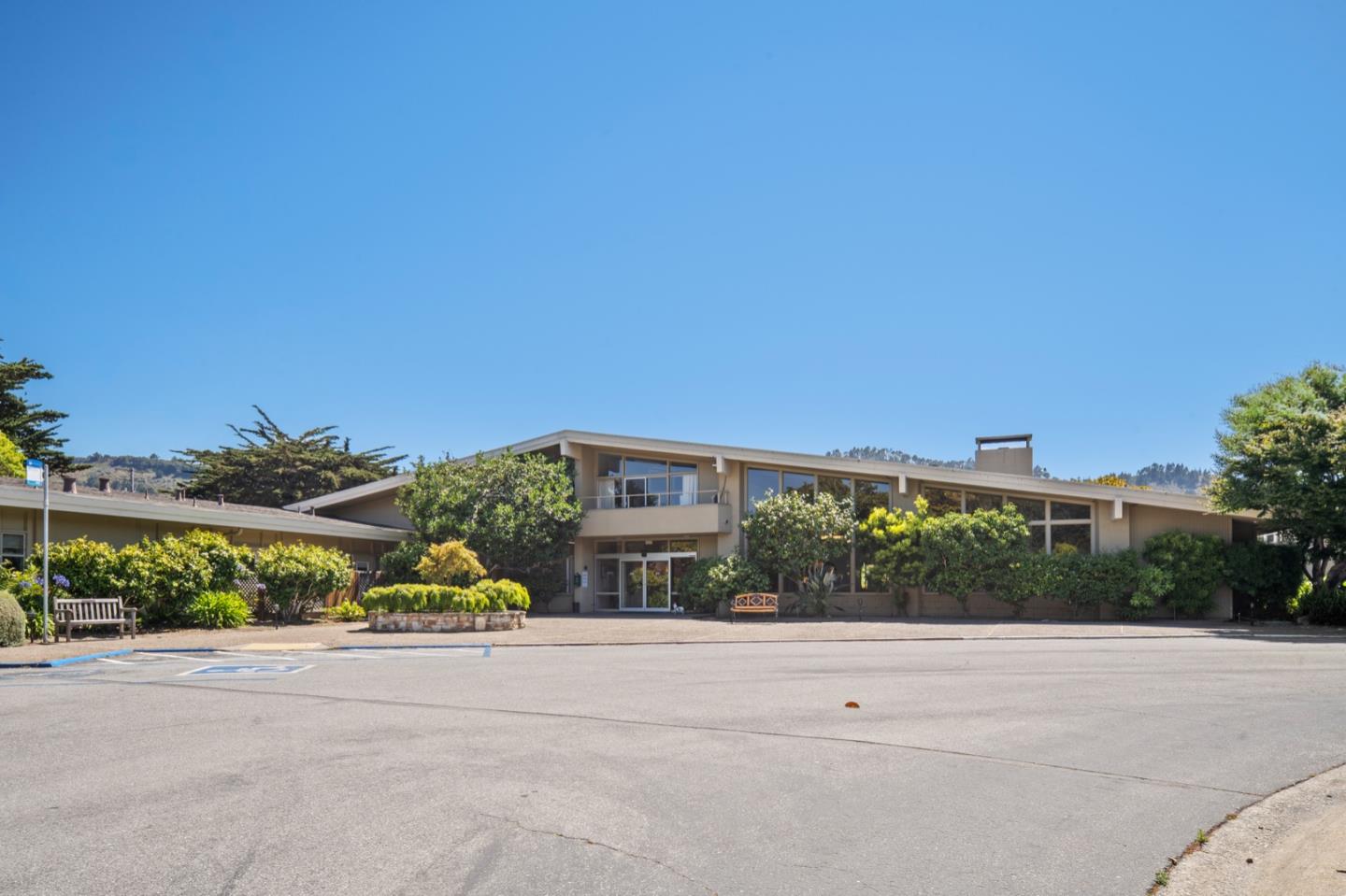 Detail Gallery Image 22 of 28 For 114 Hacienda Carmel, Carmel Valley,  CA 93923 - 2 Beds | 2 Baths