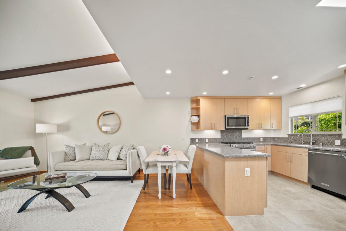 Detail Gallery Image 3 of 28 For 114 Hacienda Carmel, Carmel Valley,  CA 93923 - 2 Beds | 2 Baths