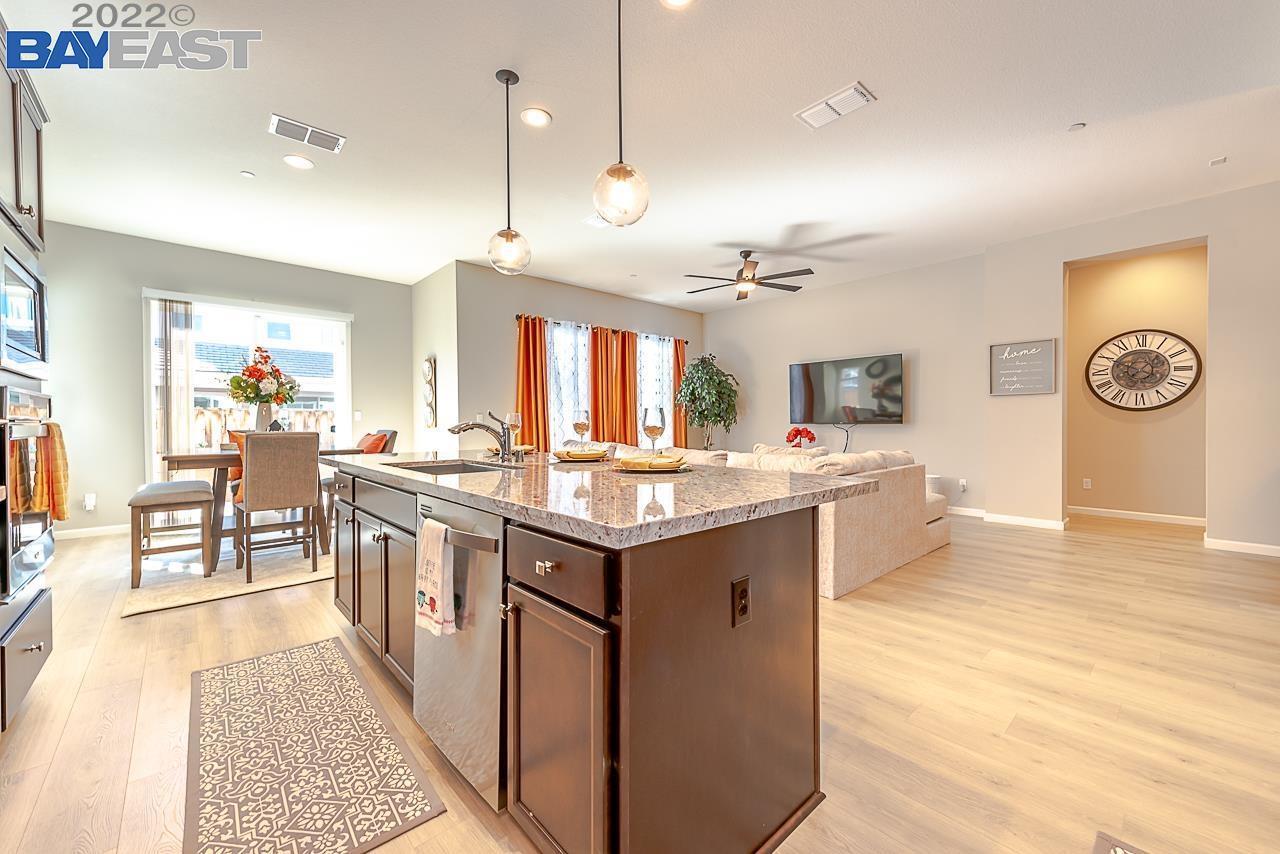 Detail Gallery Image 4 of 18 For 765 Stickney Way, Oakley,  CA 94561 - 4 Beds | 2/1 Baths