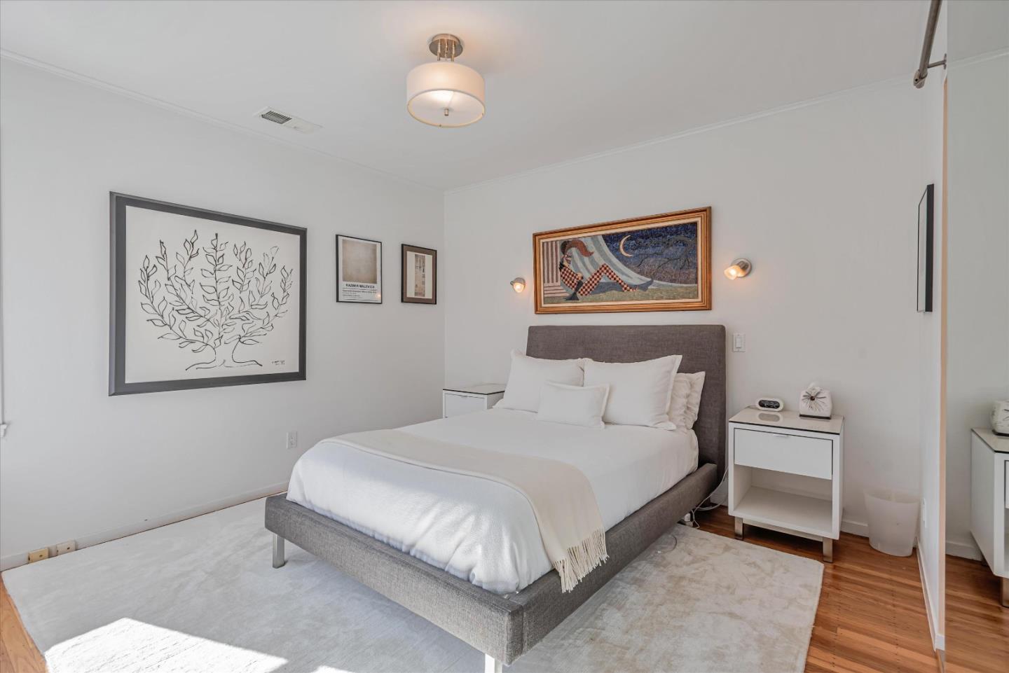 Detail Gallery Image 18 of 24 For Address Not Disclosed, San Carlos,  CA 94070 - 3 Beds | 2 Baths