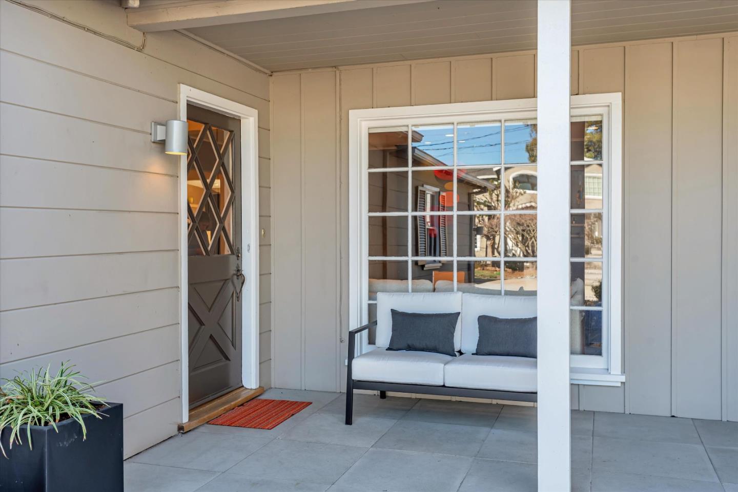Detail Gallery Image 2 of 24 For Address Not Disclosed, San Carlos,  CA 94070 - 3 Beds | 2 Baths