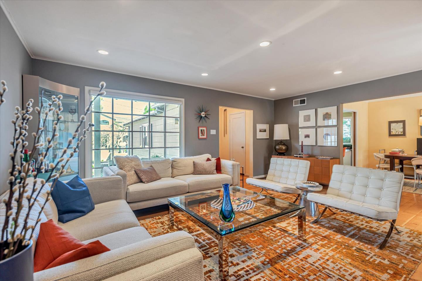 Detail Gallery Image 3 of 24 For Address Not Disclosed, San Carlos,  CA 94070 - 3 Beds | 2 Baths