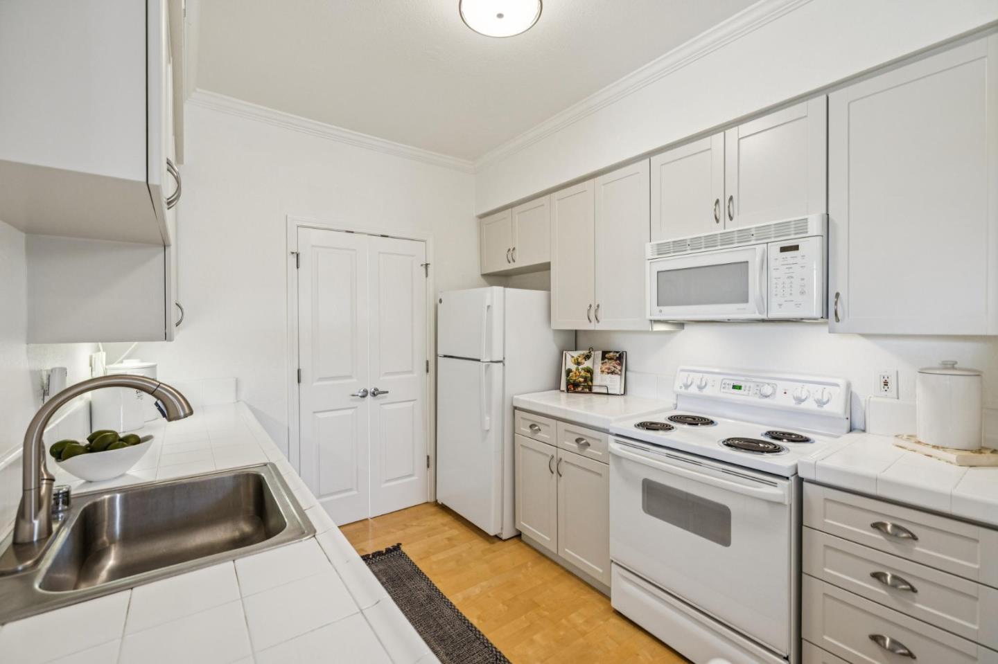 Detail Gallery Image 9 of 22 For 1982 W Bayshore Rd #137,  East Palo Alto,  CA 94303 - 2 Beds | 2 Baths
