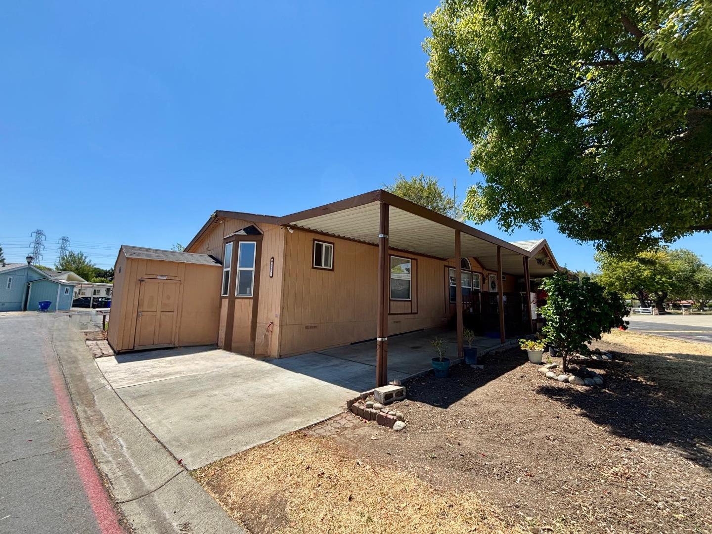 Detail Gallery Image 16 of 31 For 117 Fisk Ter #117,  Fremont,  CA 94538 - 4 Beds | 2 Baths